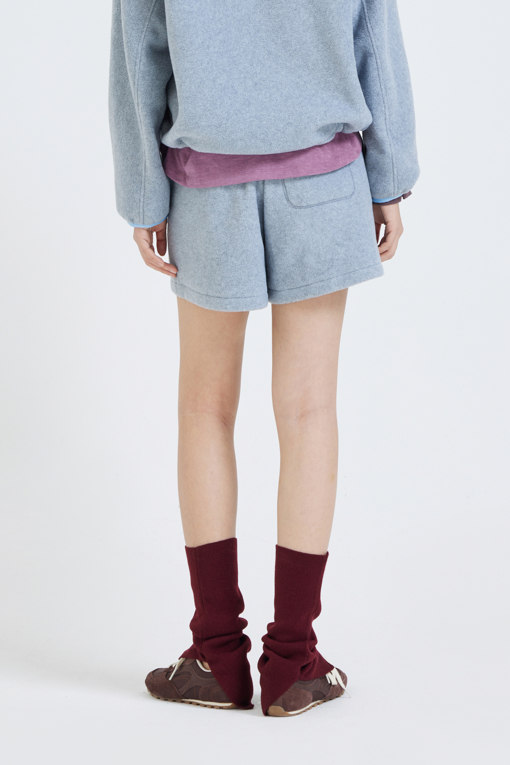 https://img.benettonmall.com/PARTS/KS/26F/SAPTE5661LG_MB_M2.jpg?cb=1792404559