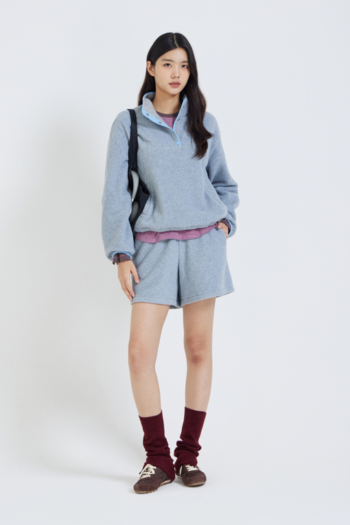 https://img.benettonmall.com/PARTS/KS/26F/SAPTE5661LG_MB_M7.jpg?cb=1792404559