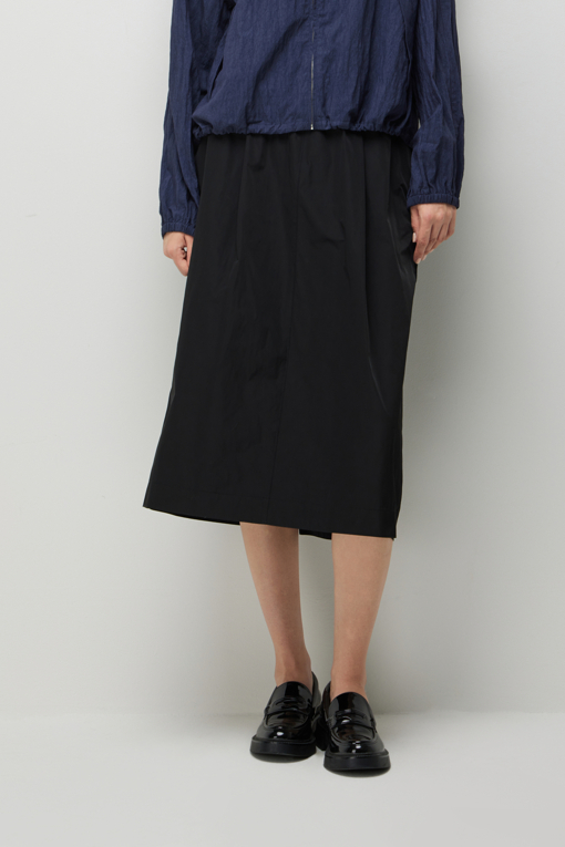 https://img.benettonmall.com/PARTS/KS/26F/SASK04641BK_MB_D0.jpg?cb=1789410927