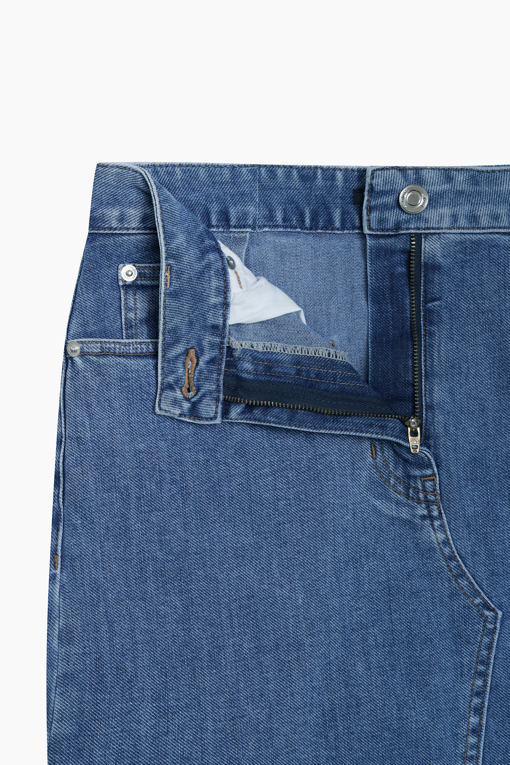 https://img.benettonmall.com/PARTS/KS/26F/SASK07641BL_MB_D15.jpg?cb=1789410927