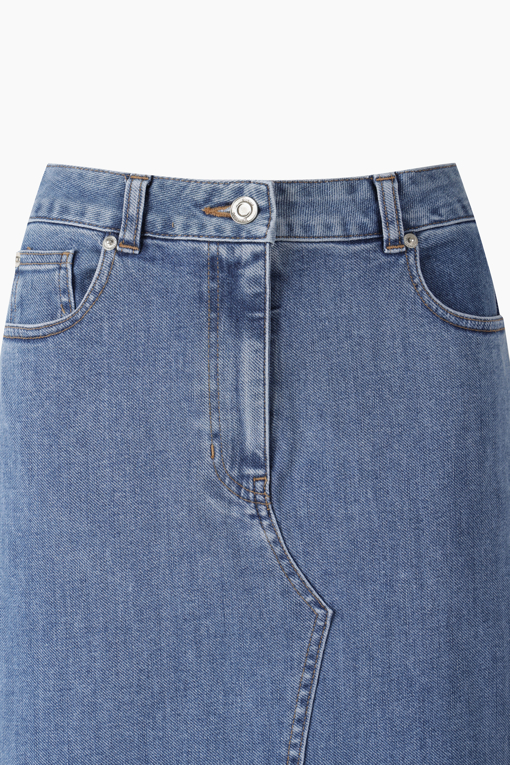 https://img.benettonmall.com/PARTS/KS/26F/SASK07641BL_MB_D2.jpg?cb=1785497529
