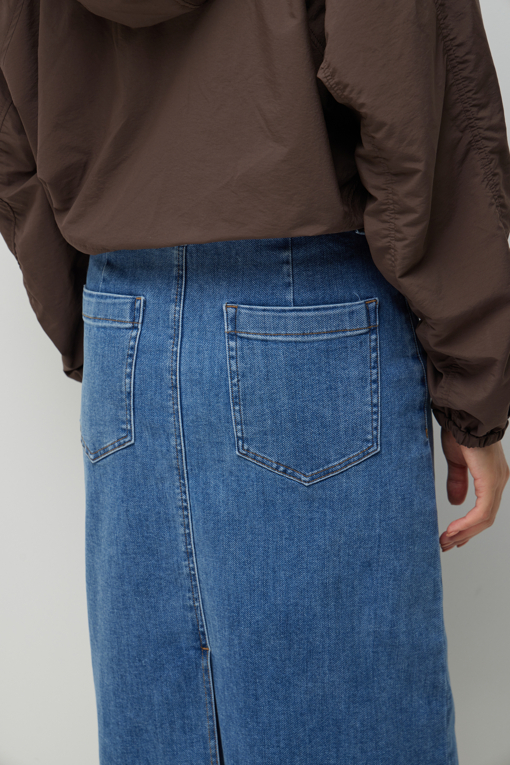 https://img.benettonmall.com/PARTS/KS/26F/SASK07641BL_MB_D4.jpg?cb=1789410927