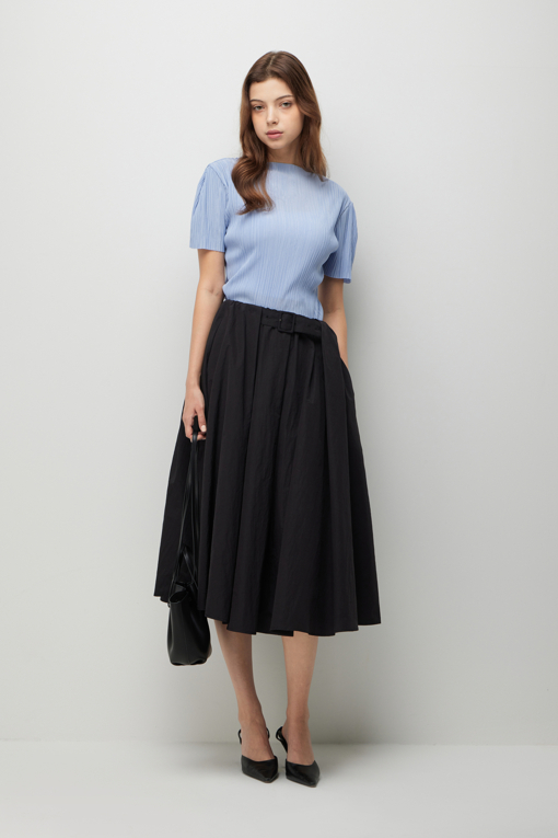 https://img.benettonmall.com/PARTS/KS/26F/SASK08641BK_MB_D5.jpg?cb=1789983961