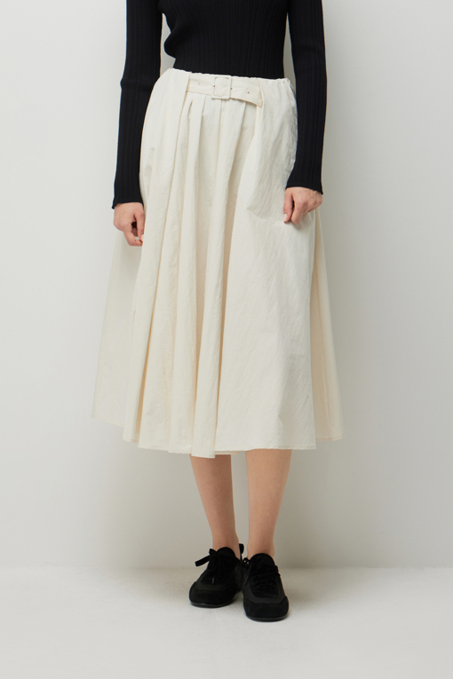 https://img.benettonmall.com/PARTS/KS/26F/SASK08641CR_MB_D0.jpg?cb=1789983961