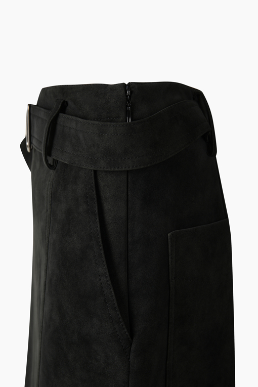 https://img.benettonmall.com/PARTS/KS/26F/SASK31661BK_MB_D4.jpg?cb=1789983961