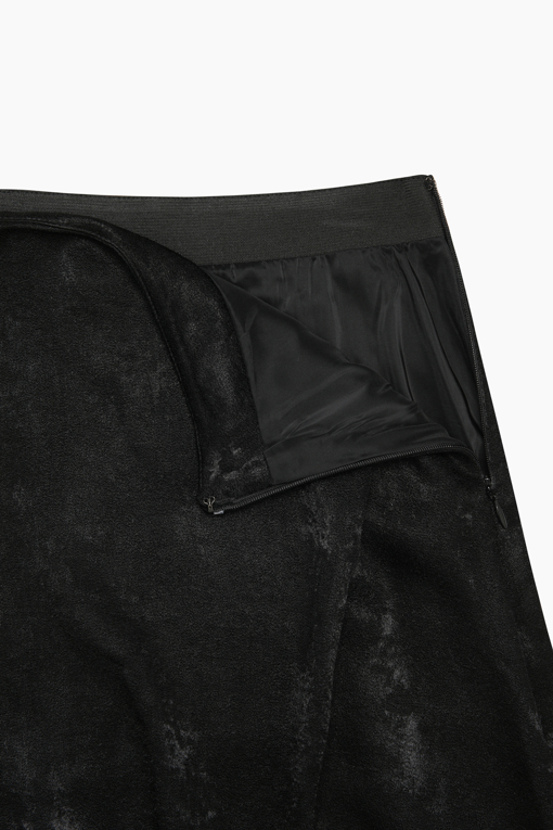 https://img.benettonmall.com/PARTS/KS/26F/SASK32661BK_MB_D5.jpg?cb=1789983961