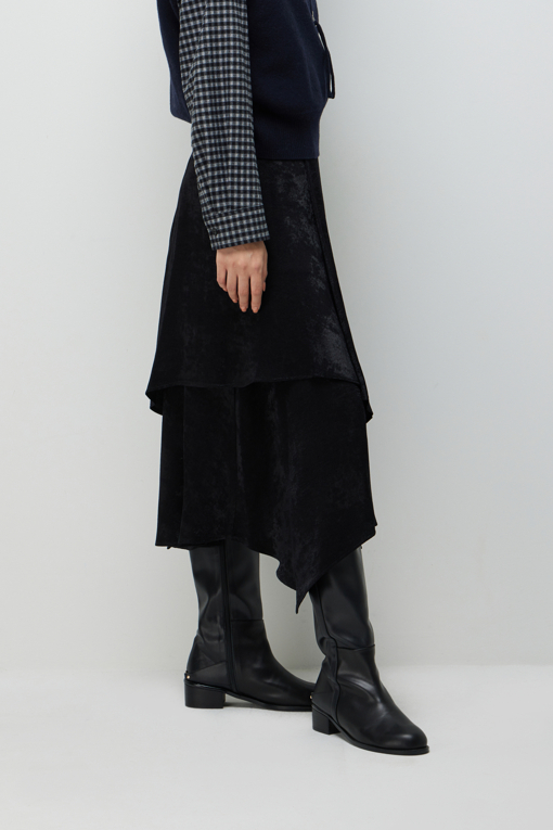 https://img.benettonmall.com/PARTS/KS/26F/SASK32661BK_MB_M1.jpg?cb=1789983961