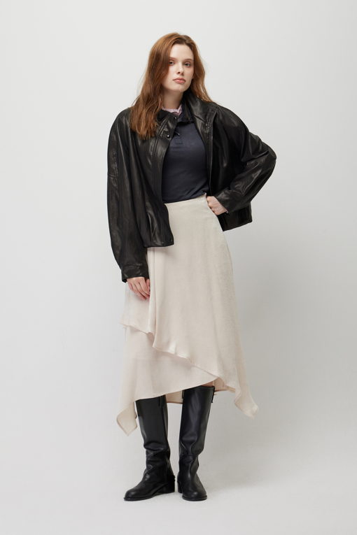 https://img.benettonmall.com/PARTS/KS/26F/SASK32661CR_MB_M5.jpg?cb=1790808094