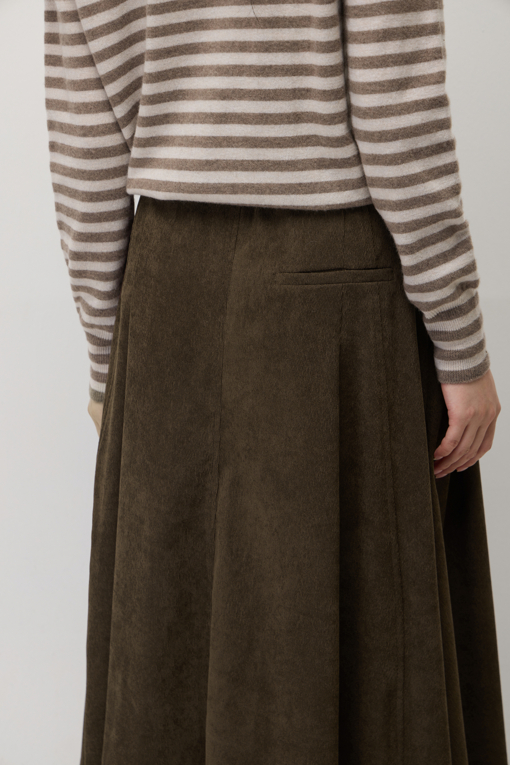 https://img.benettonmall.com/PARTS/KS/26F/SASK38661BR_MB_M4.jpg?cb=1793028892