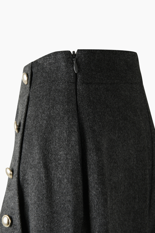 https://img.benettonmall.com/PARTS/KS/26F/SASK39661MG_MB_D3.jpg?cb=1789983961