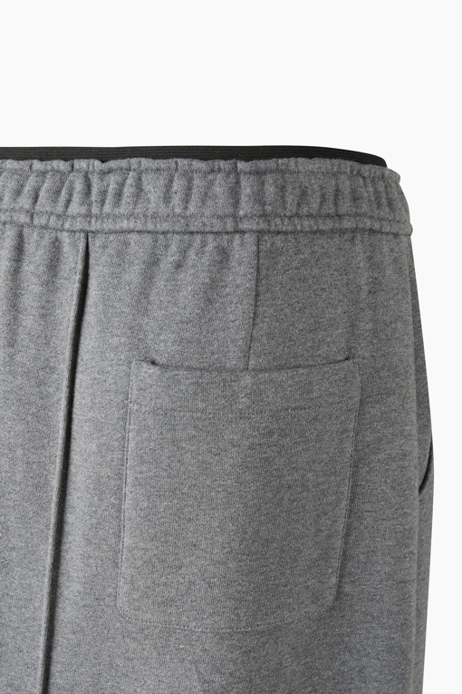 https://img.benettonmall.com/PARTS/KS/26F/SASKE2661DG_MB_D4.jpg?cb=1792404559