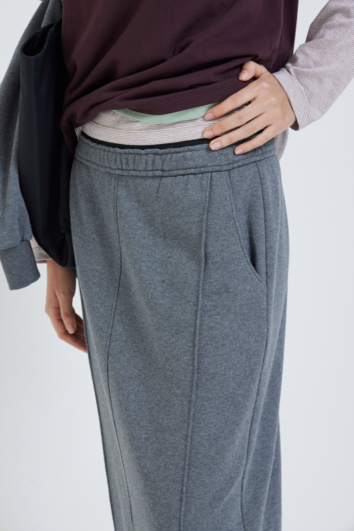 https://img.benettonmall.com/PARTS/KS/26F/SASKE2661DG_MB_M3.jpg?cb=1792404559