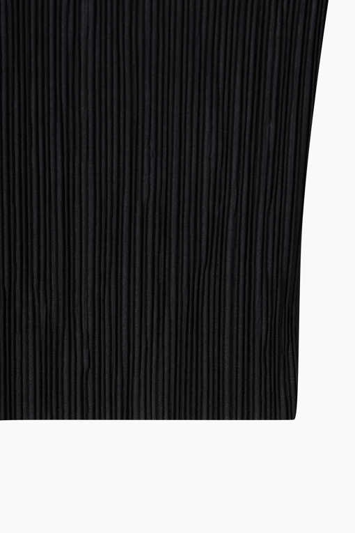 https://img.benettonmall.com/PARTS/KS/26F/SATS01641BK_MB_D14.jpg?cb=1789410927
