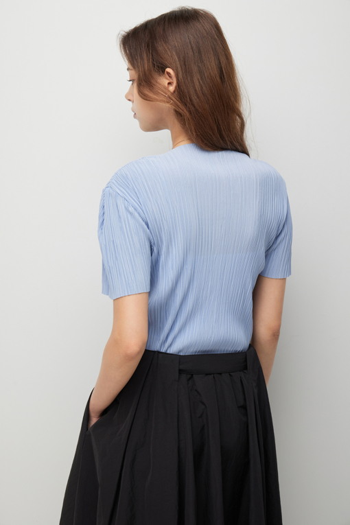 https://img.benettonmall.com/PARTS/KS/26F/SATS01641LB_MB_D4.jpg?cb=1789410927