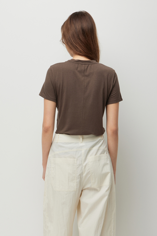 https://img.benettonmall.com/PARTS/KS/26F/SATS02641BR_MB_D2.jpg?cb=1789983961