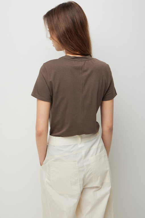 https://img.benettonmall.com/PARTS/KS/26F/SATS02641BR_MB_D4.jpg?cb=1789983961