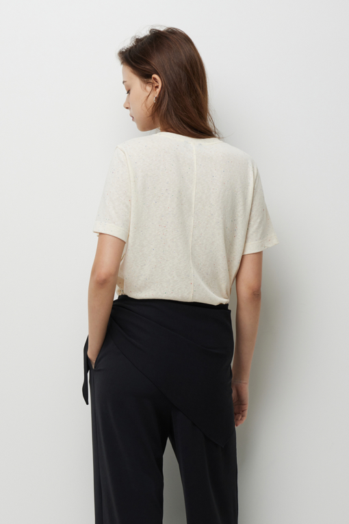 https://img.benettonmall.com/PARTS/KS/26F/SATS06641CR_MB_D2.jpg?cb=1789983961