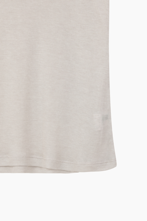 https://img.benettonmall.com/PARTS/KS/26F/SATS07641BE_MB_D14.jpg?cb=1789983961