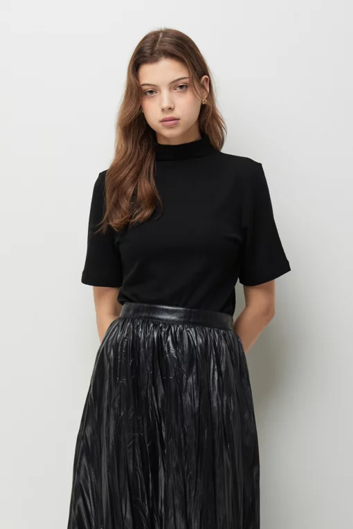 https://img.benettonmall.com/PARTS/KS/26F/SATS13641BK_MB.jpg?cb=1785497529