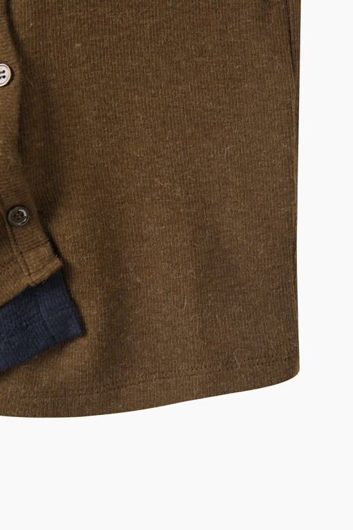 https://img.benettonmall.com/PARTS/KS/26F/SATS33661BR_MB_D4.jpg?cb=1789983961