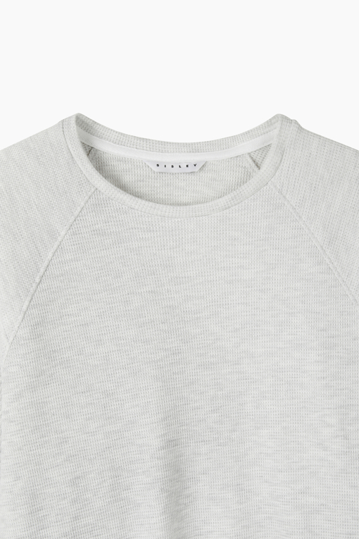 https://img.benettonmall.com/PARTS/KS/26F/SATS80661LG_MB_D2.jpg?cb=1793028892