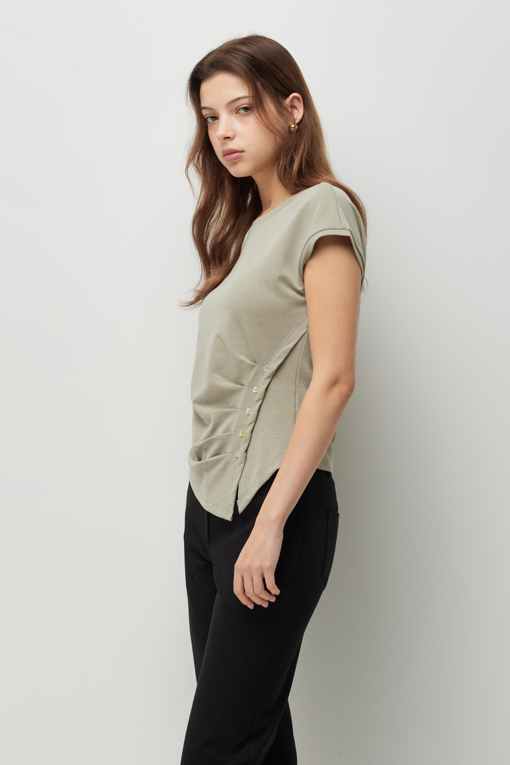https://img.benettonmall.com/PARTS/KS/26F/SATSE1641KG_MB_D1.jpg?cb=1787100377
