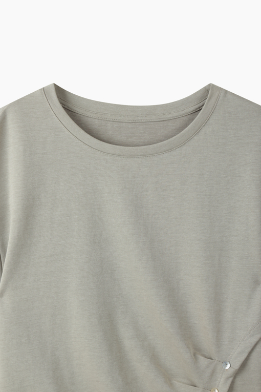 https://img.benettonmall.com/PARTS/KS/26F/SATSE1641KG_MB_D12.jpg?cb=1787100377
