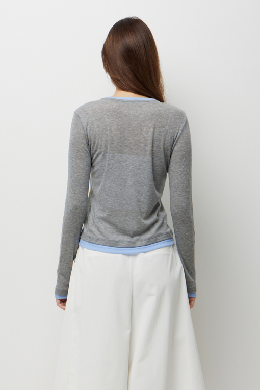 https://img.benettonmall.com/PARTS/KS/26F/SATSE2641MG_MB_D2.jpg?cb=1787100377