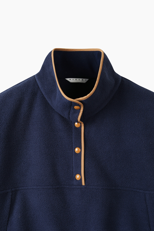 https://img.benettonmall.com/PARTS/KS/26F/SATSE3661DN_MB_D2.jpg?cb=1792404559
