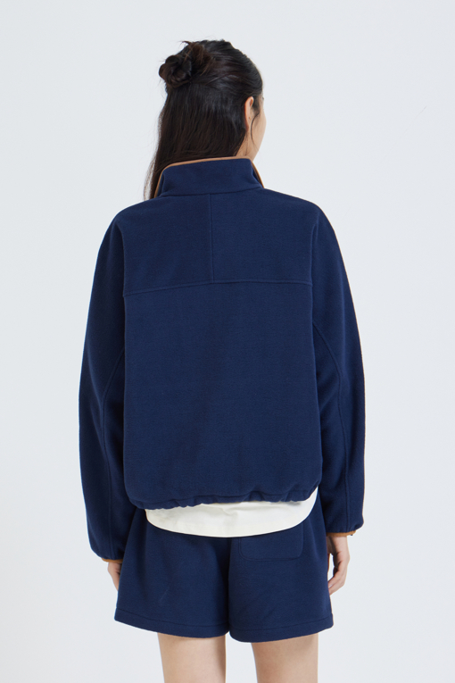 https://img.benettonmall.com/PARTS/KS/26F/SATSE3661DN_MB_M3.jpg?cb=1792404559