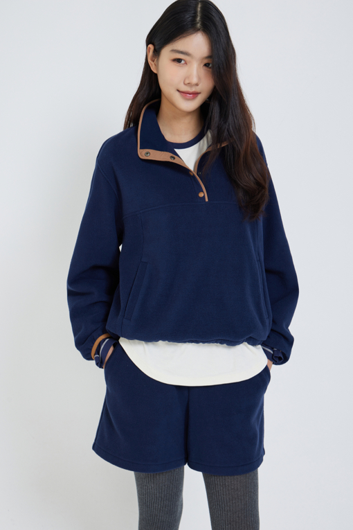 https://img.benettonmall.com/PARTS/KS/26F/SATSE3661DN_MB_M4.jpg?cb=1792404559