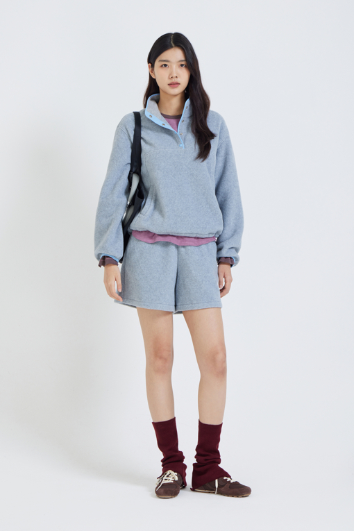https://img.benettonmall.com/PARTS/KS/26F/SATSE3661LG_MB_M5.jpg?cb=1792404559