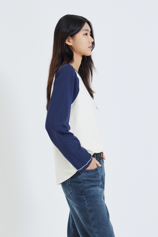 https://img.benettonmall.com/PARTS/KS/26F/SATSE4661CR_MB_M1.jpg?cb=1792404559