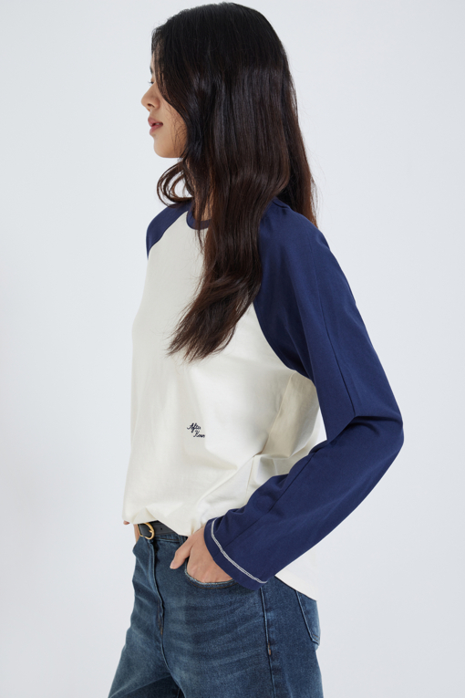 https://img.benettonmall.com/PARTS/KS/26F/SATSE4661CR_MB_M5.jpg?cb=1792404559