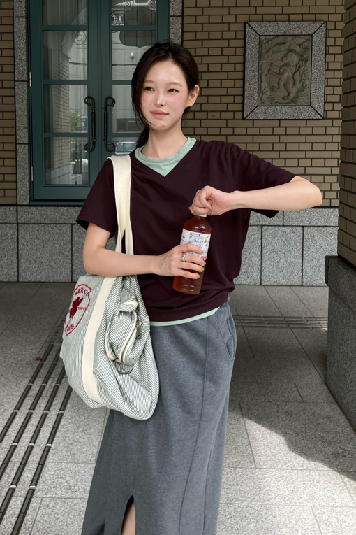 https://img.benettonmall.com/PARTS/KS/26F/SATSE5661BR_MB_E0.jpg?cb=1792404559