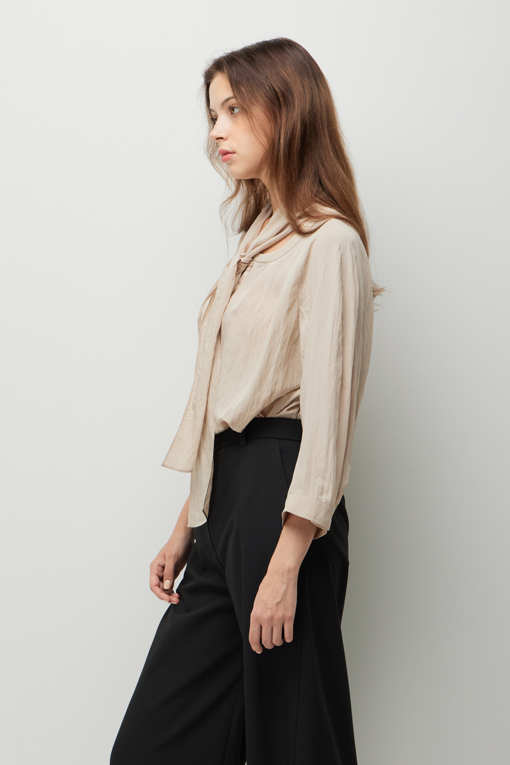 https://img.benettonmall.com/PARTS/KS/26F/SAWS01641BE_MB_D1.jpg?cb=1789410927
