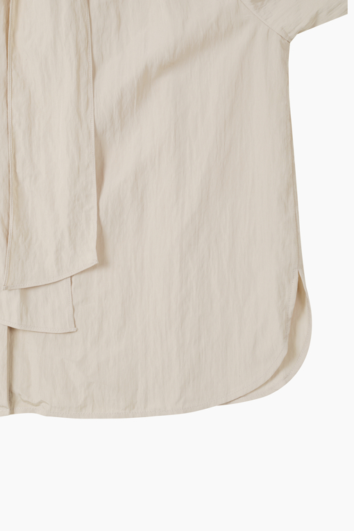 https://img.benettonmall.com/PARTS/KS/26F/SAWS01641BE_MB_D14.jpg?cb=1789410927