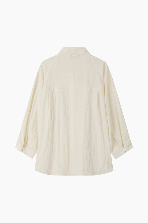 https://img.benettonmall.com/PARTS/KS/26F/SAWS01641IV_MB_D11.jpg?cb=1789410927