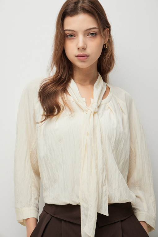 https://img.benettonmall.com/PARTS/KS/26F/SAWS01641IV_MB_D3.jpg?cb=1789410927