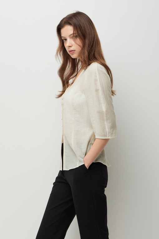 https://img.benettonmall.com/PARTS/KS/26F/SAWS06641BE_MB_D1.jpg?cb=1789983961
