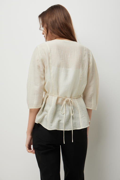 https://img.benettonmall.com/PARTS/KS/26F/SAWS06641BE_MB_D4.jpg?cb=1789983961