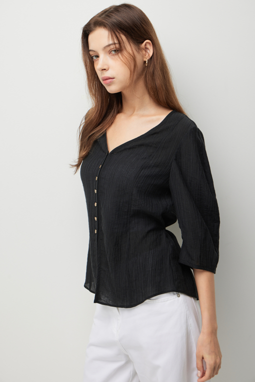 https://img.benettonmall.com/PARTS/KS/26F/SAWS06641BK_MB_D3.jpg?cb=1789983961
