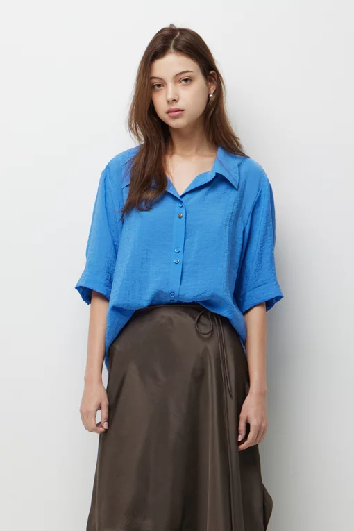 https://img.benettonmall.com/PARTS/KS/26F/SAWS08641BL_MB.jpg?cb=1785497529