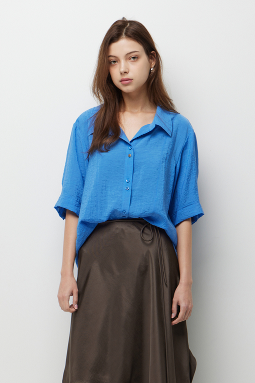 https://img.benettonmall.com/PARTS/KS/26F/SAWS08641BL_MB_D0.jpg?cb=1789983961