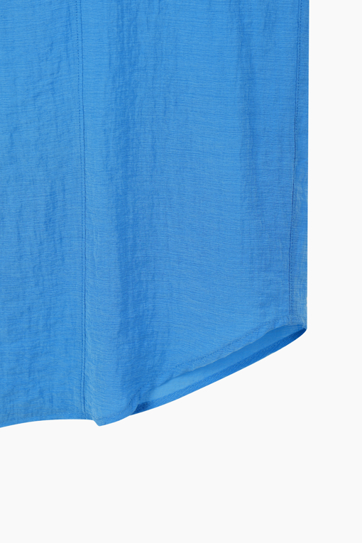 https://img.benettonmall.com/PARTS/KS/26F/SAWS08641BL_MB_D14.jpg?cb=1789983961