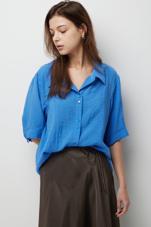 https://img.benettonmall.com/PARTS/KS/26F/SAWS08641BL_MB_D3.jpg?cb=1789983961