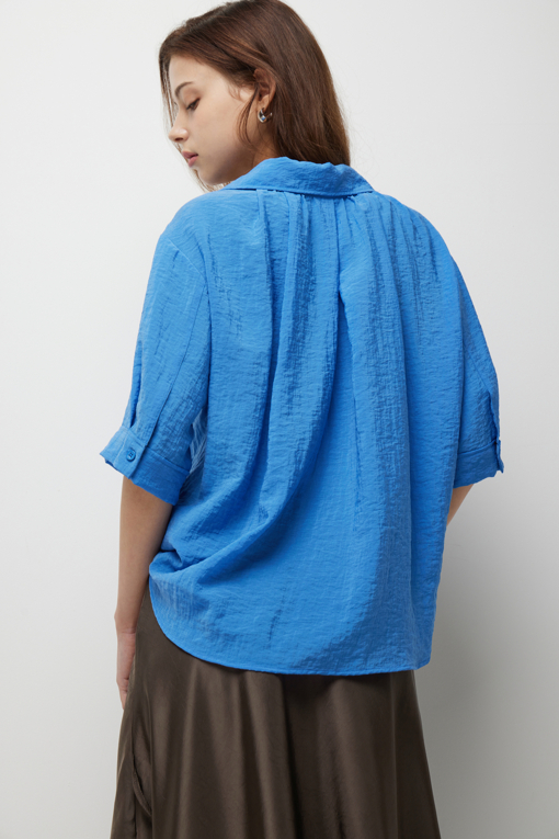 https://img.benettonmall.com/PARTS/KS/26F/SAWS08641BL_MB_D4.jpg?cb=1789983961