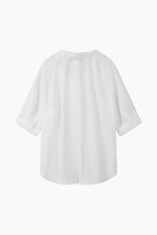 https://img.benettonmall.com/PARTS/KS/26F/SAWS08641IV_MB_D11.jpg?cb=1789983961