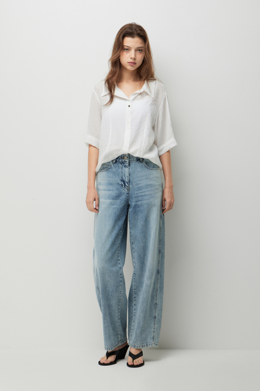 https://img.benettonmall.com/PARTS/KS/26F/SAWS08641IV_MB_D5.jpg?cb=1789983961