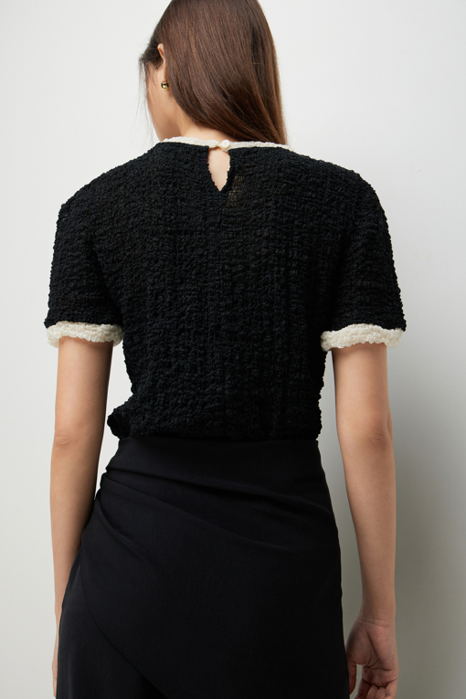 https://img.benettonmall.com/PARTS/KS/26F/SAWS12641BK_MB_D4.jpg?cb=1789410927